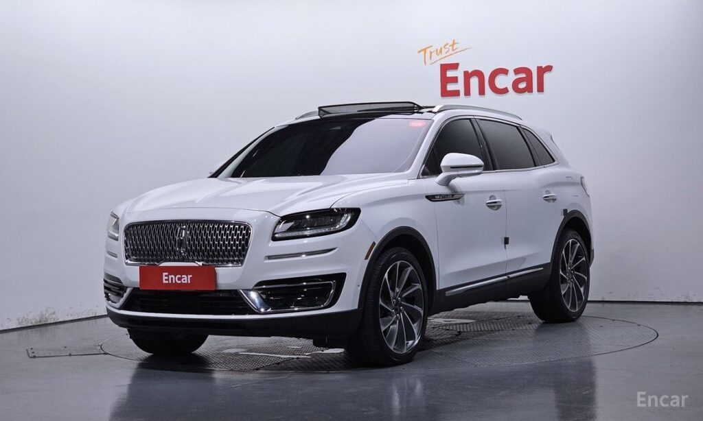 Lincoln Nautilus 2020