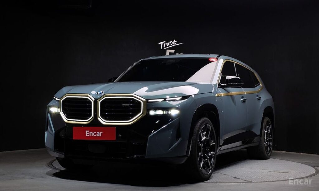 BMW XM 2023