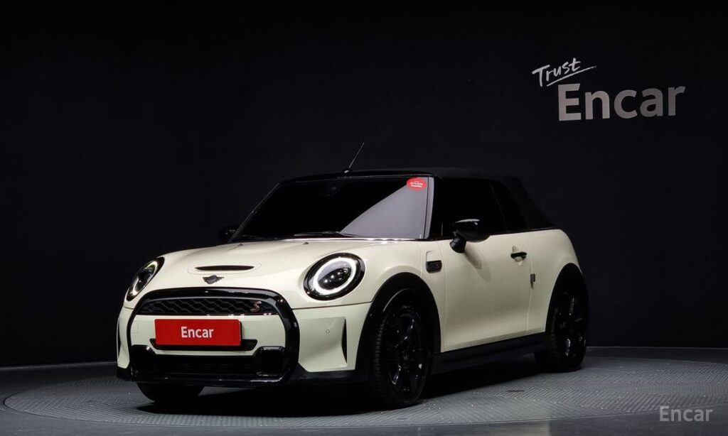 Mini Cooper Convertible 2022