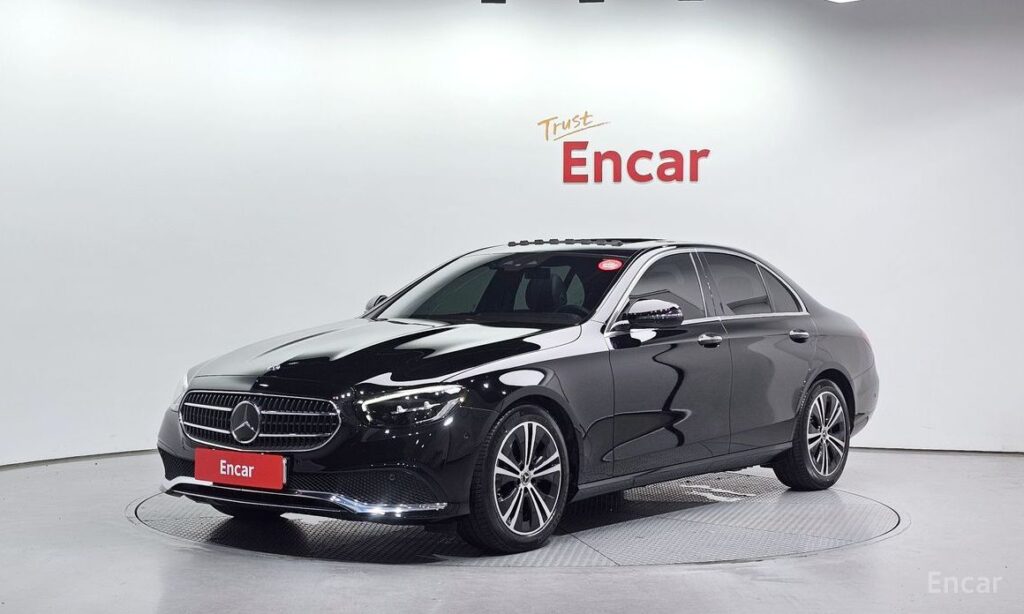 Mercedes-Benz E-Class 2021