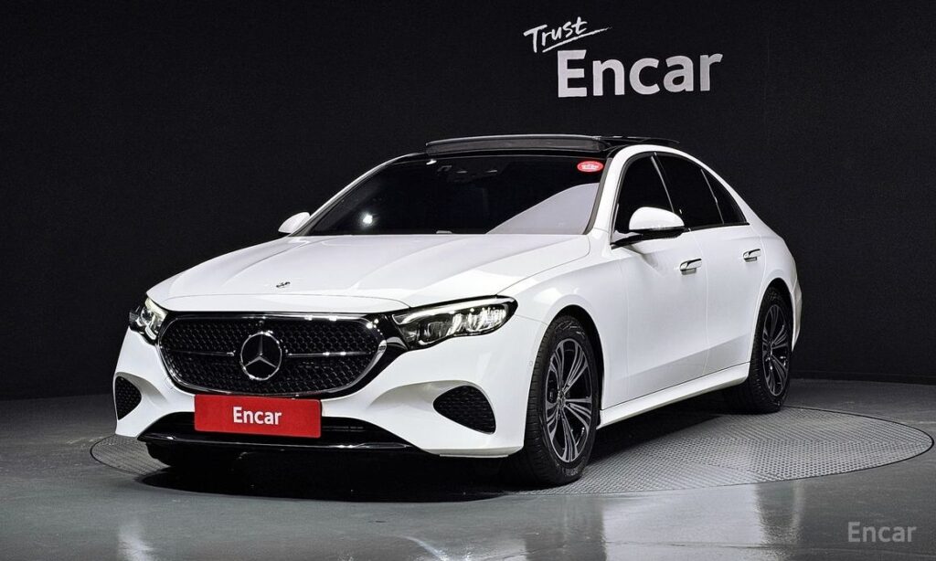 Mercedes-Benz E-Class 2025