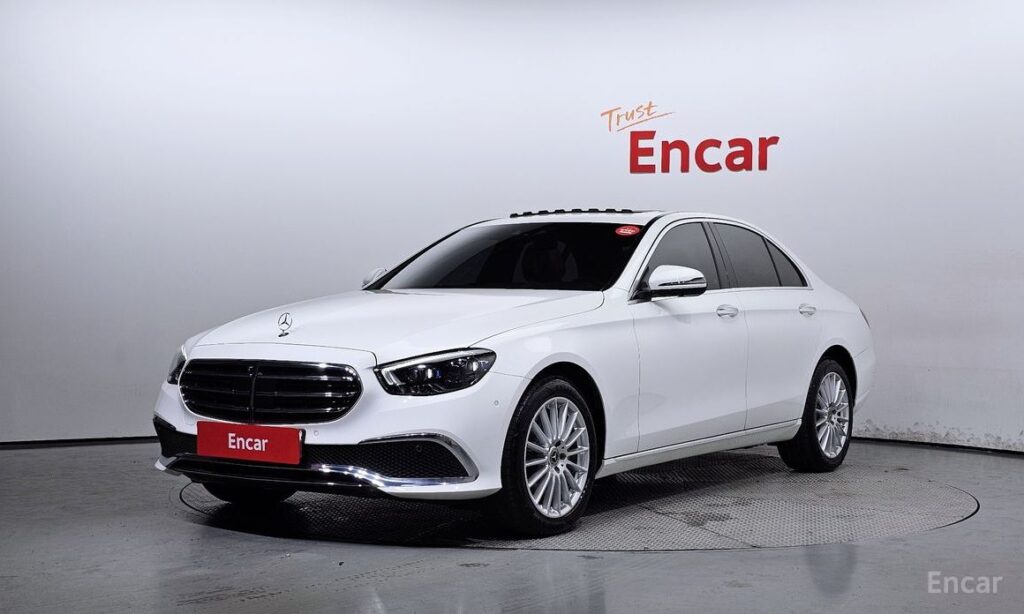 Mercedes-Benz E-Class 2023