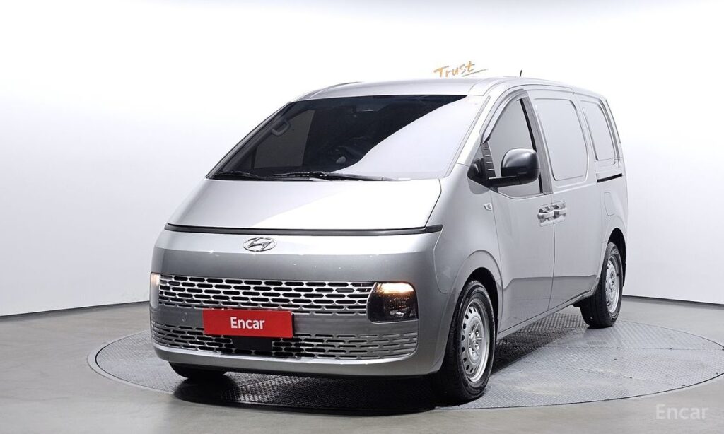 Hyundai Staria 2022