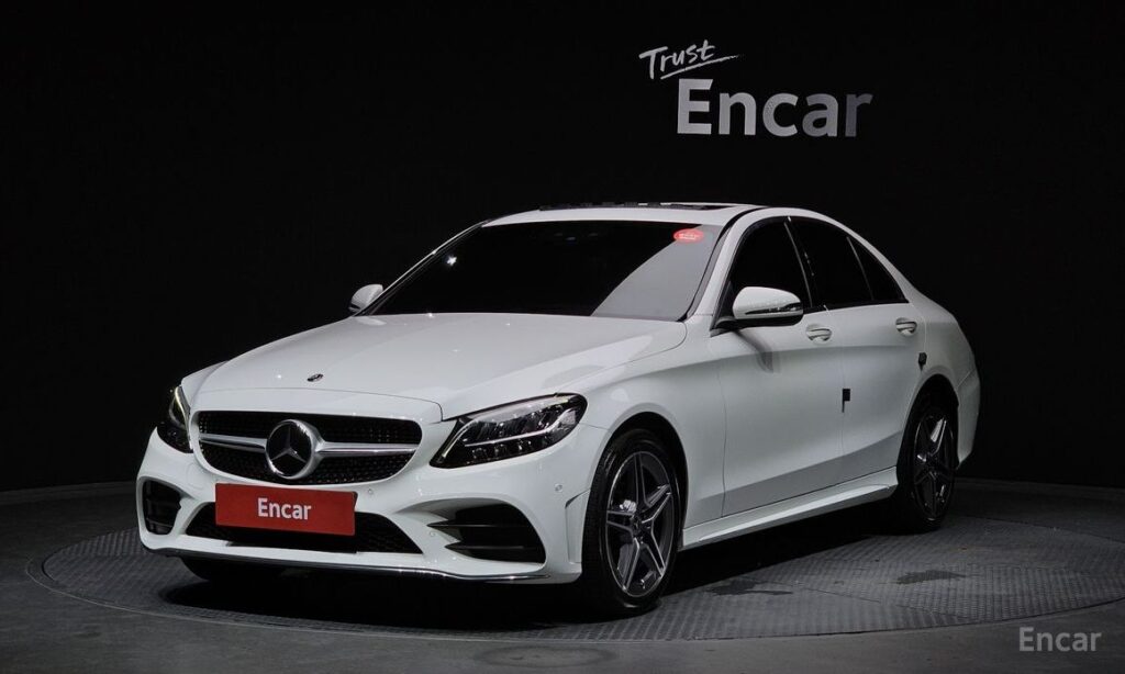 Mercedes-Benz C-Class 2021