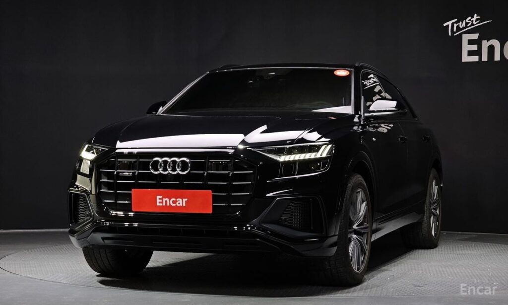 Audi Q8 2021