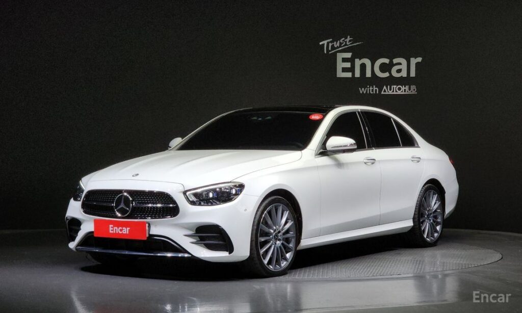 Mercedes-Benz E-Class 2022
