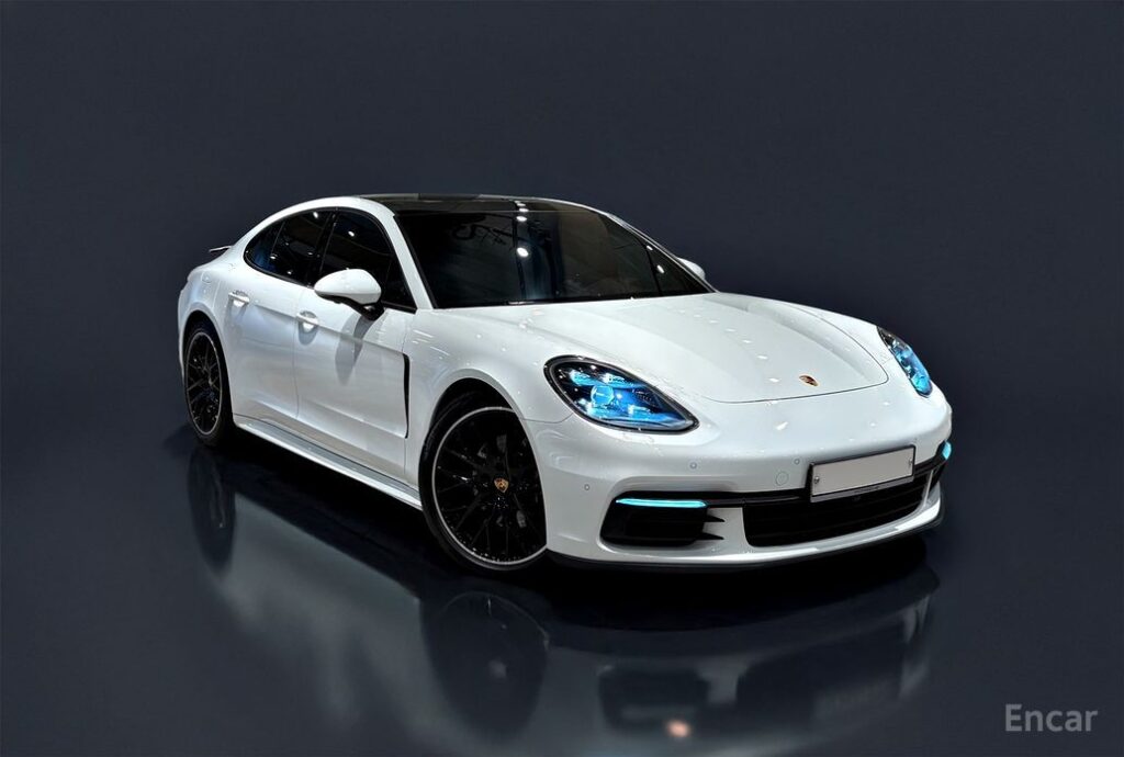 Porsche Panamera 2020