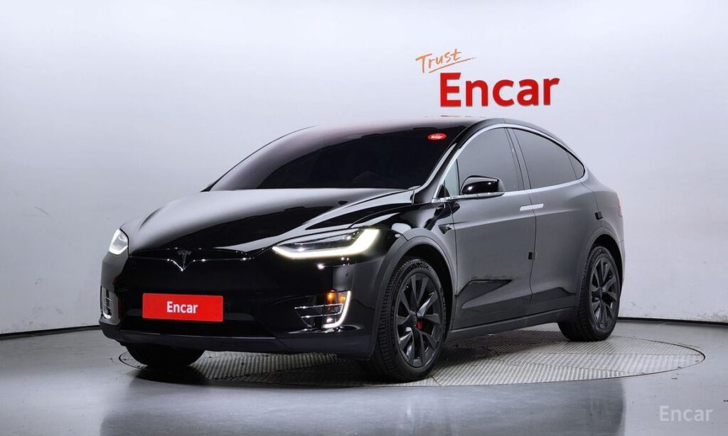 Tesla Model X 2020