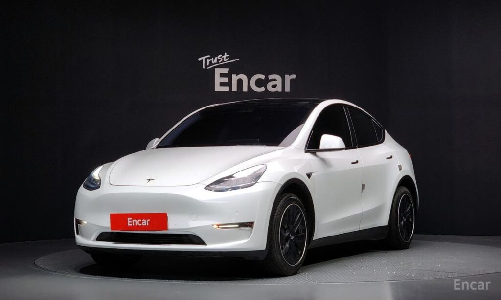 Tesla Model Y 2021