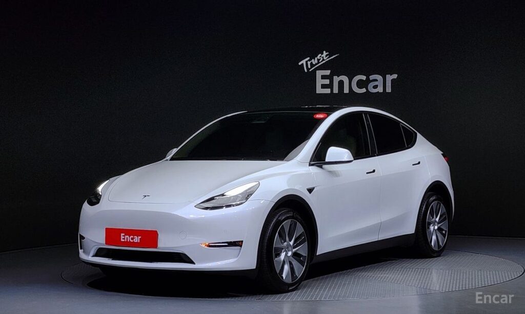 Tesla Model Y 2022