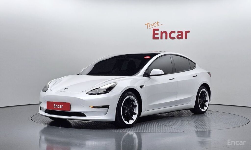 Tesla Model 3 2021