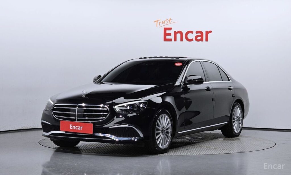 Mercedes-Benz E-Class 2021