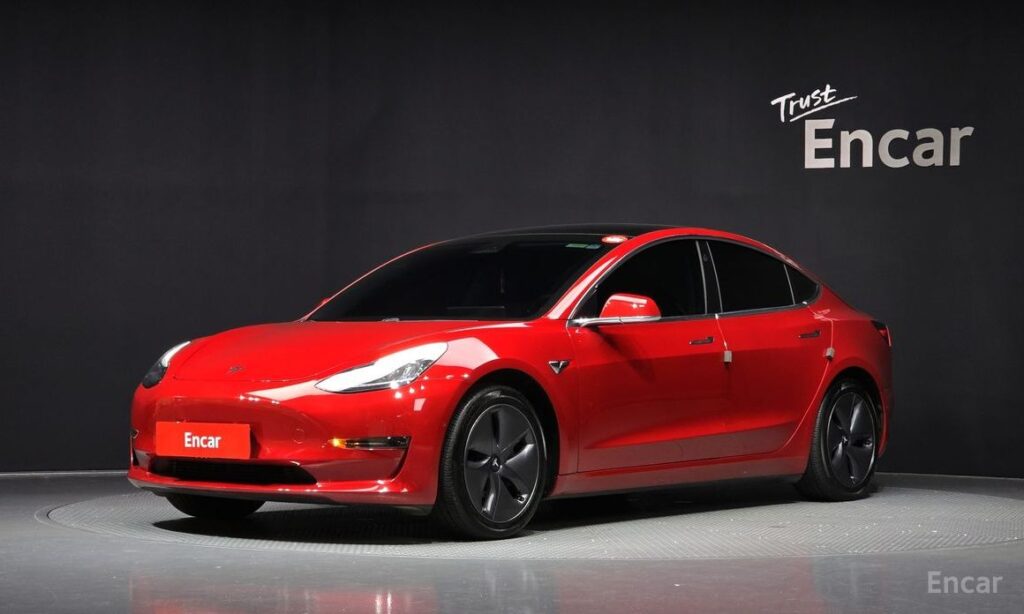 Tesla Model 3 2020