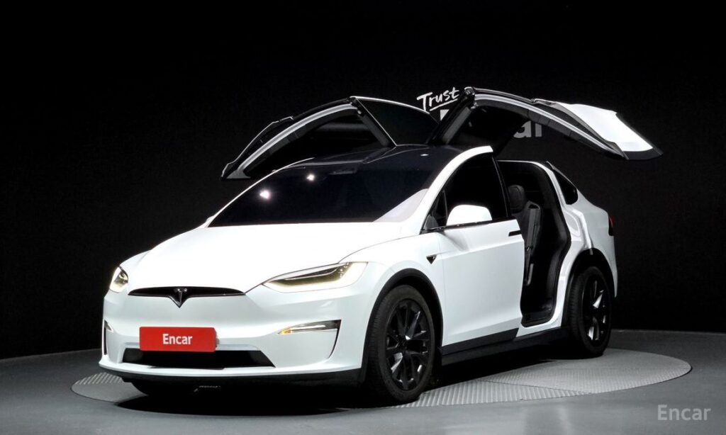 Tesla Model X 2023