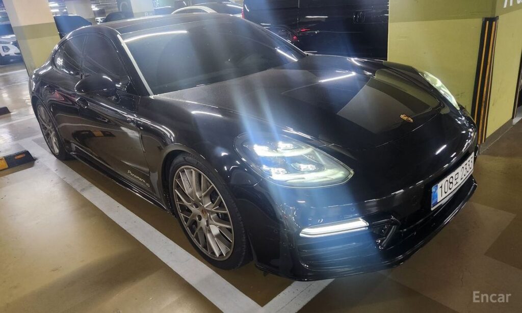 Porsche Panamera 2020