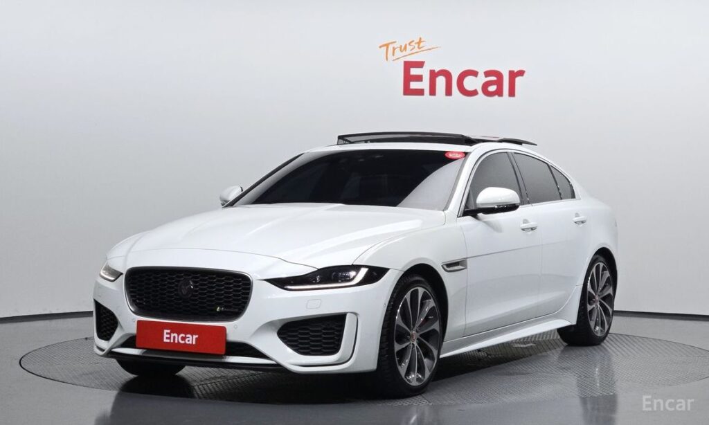 Jaguar XE 2020