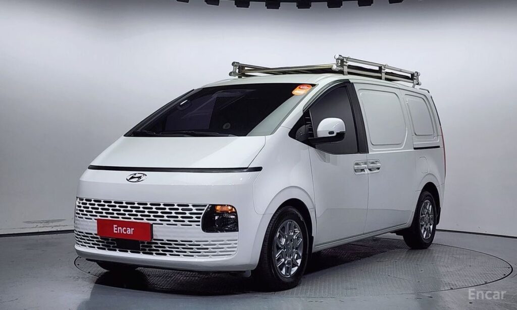 Hyundai Staria 2022