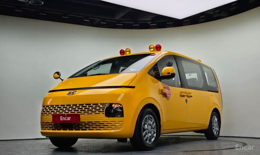 Hyundai Staria 2022