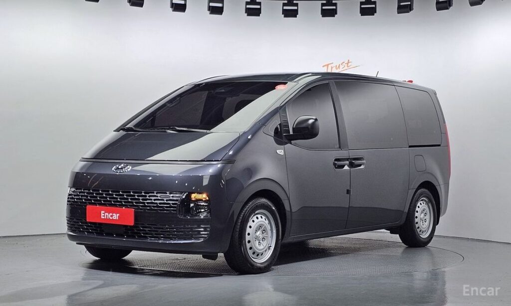 Hyundai Staria 2022