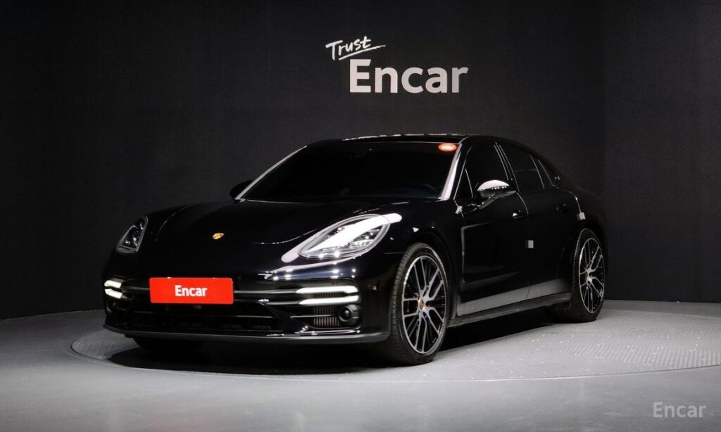 Porsche Panamera 2023