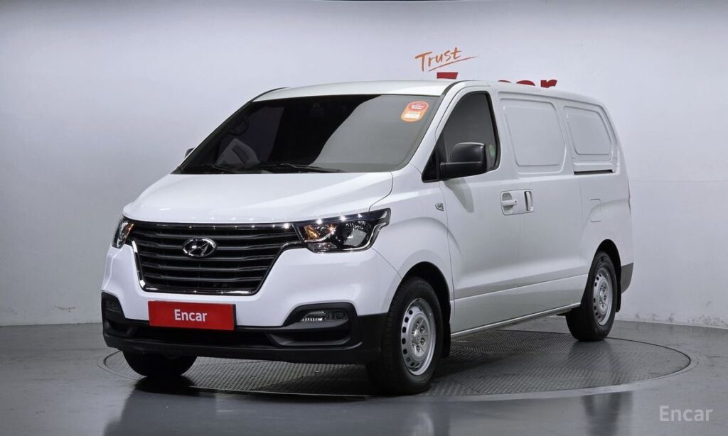 Hyundai Starex 2021
