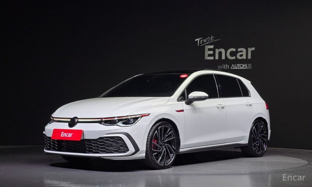 Volkswagen Golf 2024