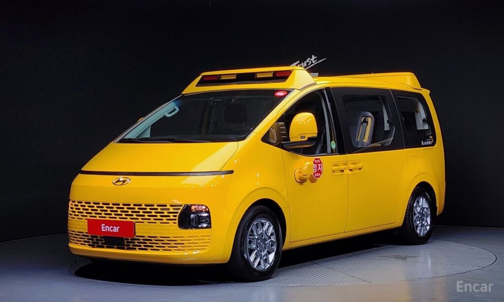 Hyundai Staria 2023