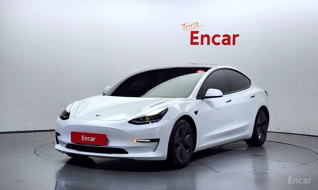 Tesla Model 3 2021