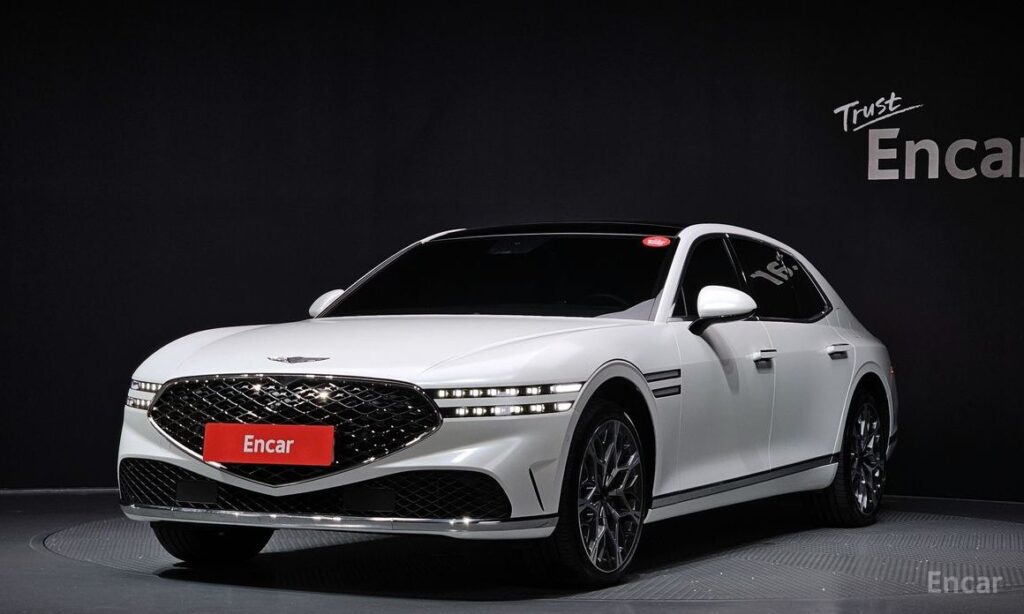 Genesis G90 2023