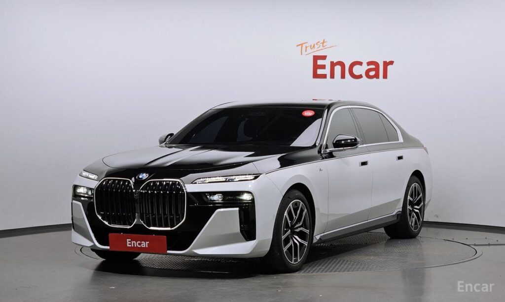 BMW 7-Series 2023