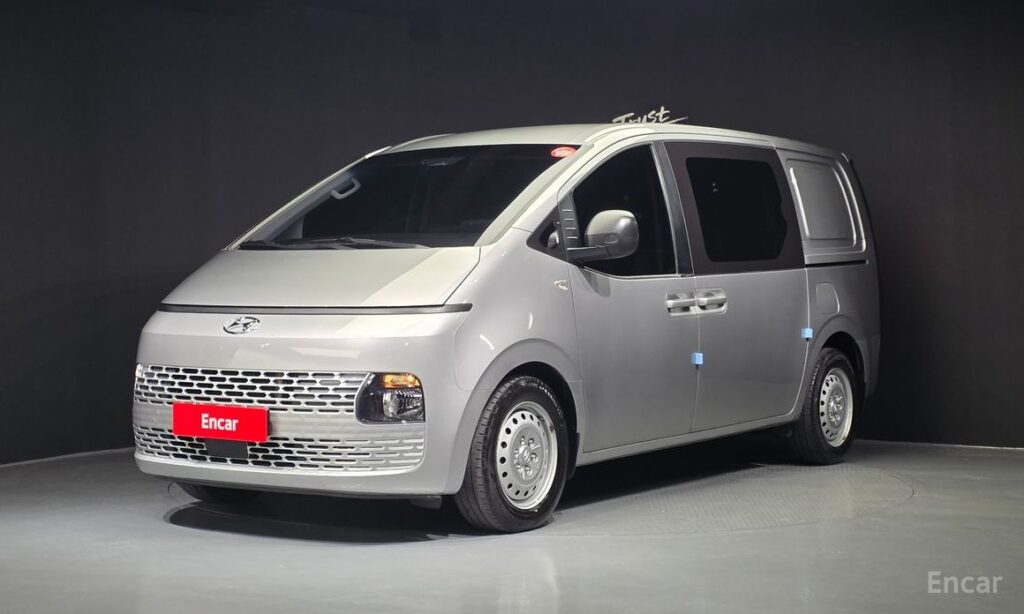 Hyundai Staria 2022