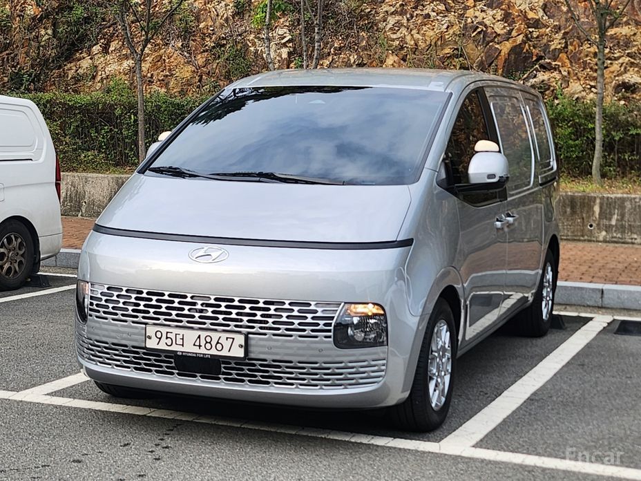 Hyundai Staria 2022