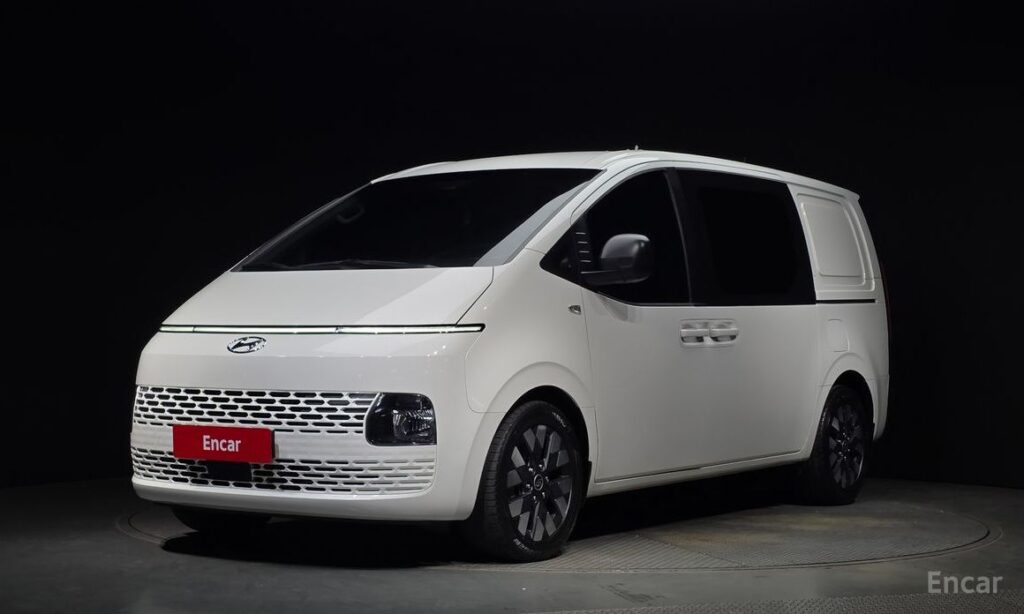 Hyundai Staria 2022