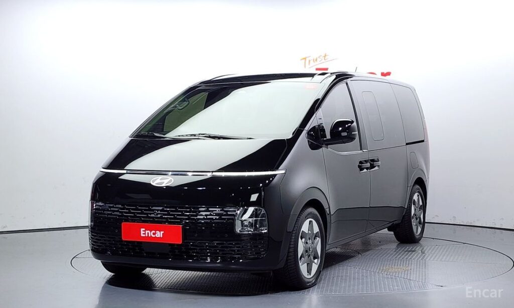 Hyundai Staria 2025