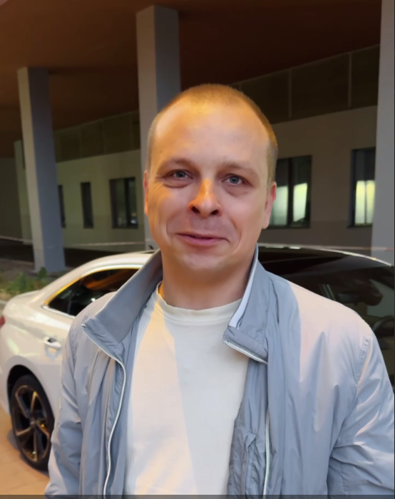 Целеноправленно выбирал именно Audi A3L. Приятно, что есть ответственные ребята в нашей столице. Если взять другие компании, их юр. лица зарегистрированы на дальнем востоке. В случае чего, концов не сыщешь.  Прекрасное руководство Net Cars, отличная команда, всегда на связи. Будем продолжать заказывать автомобили.