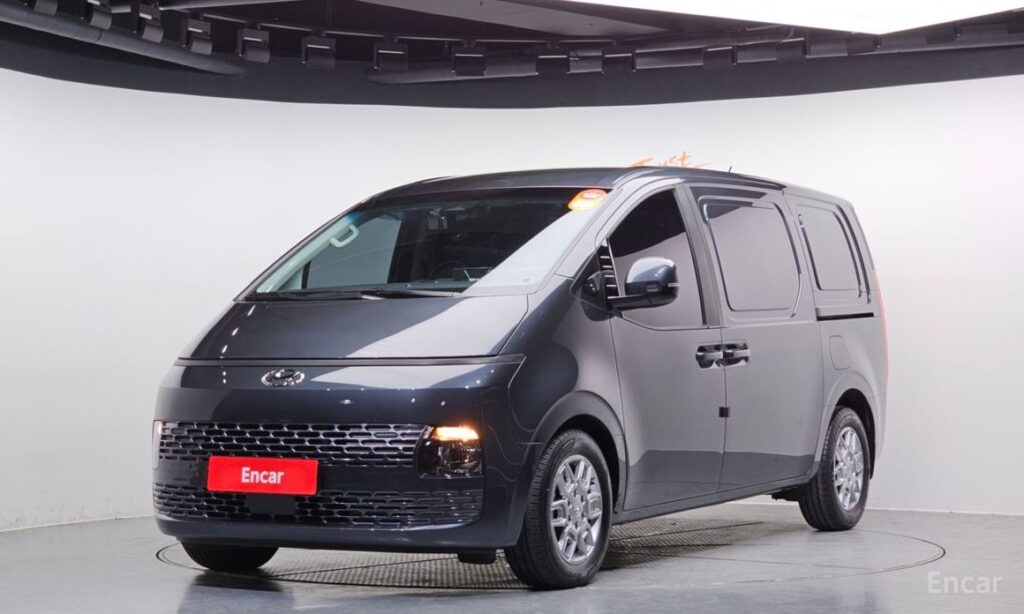Hyundai Staria 2022
