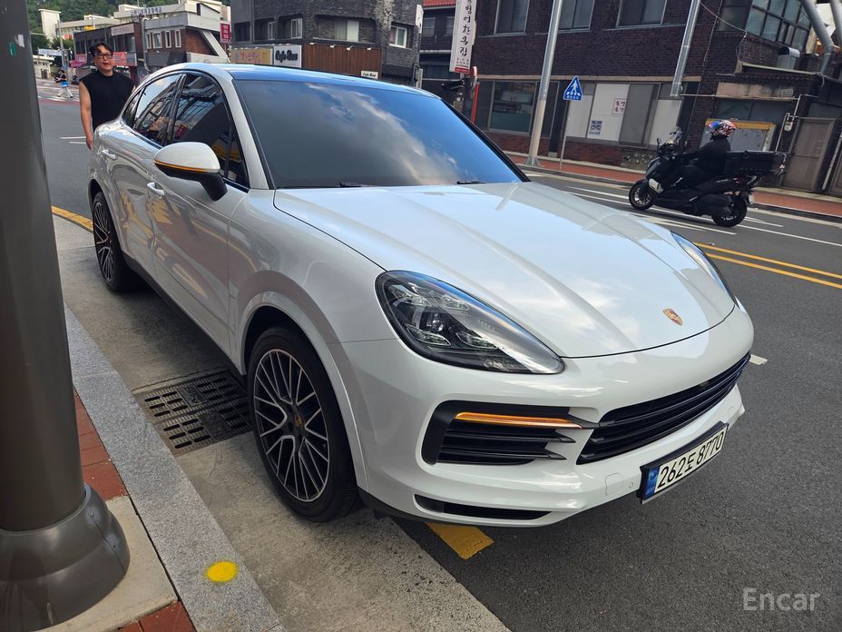 Porsche Cayenne 2021