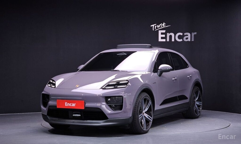 Porsche Macan 2025