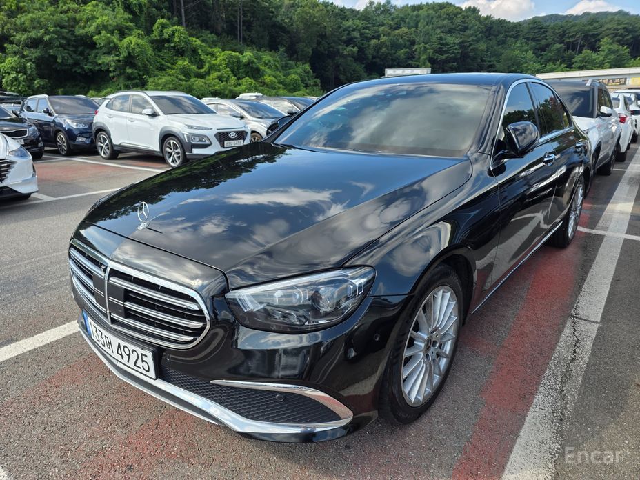 Mercedes-Benz E-Class 2022