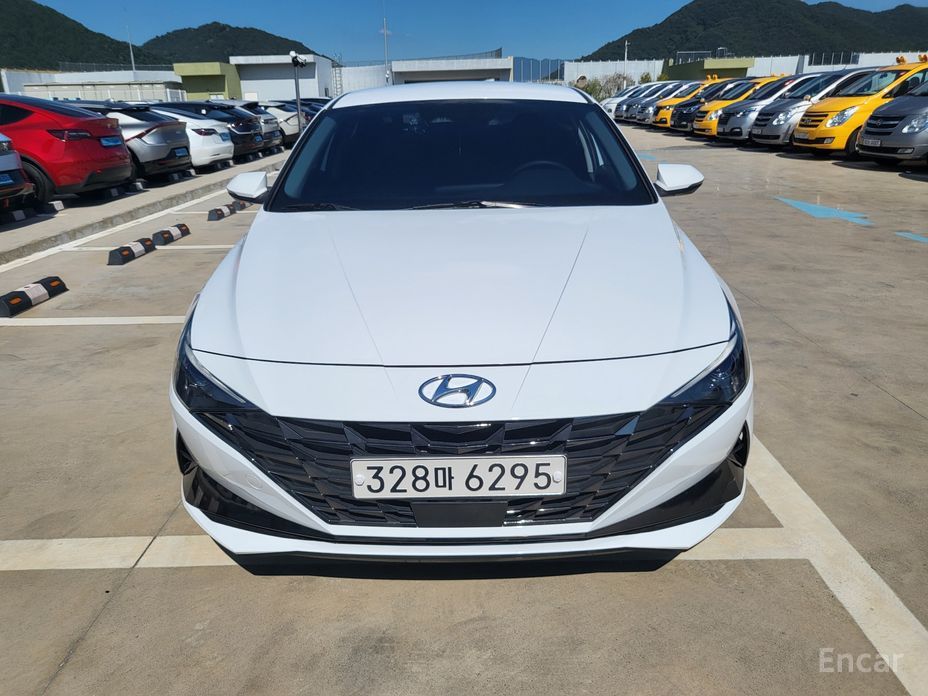 Hyundai AVANTE 2022