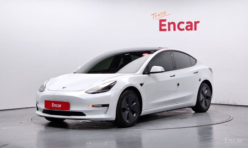 Tesla Model 3 2021