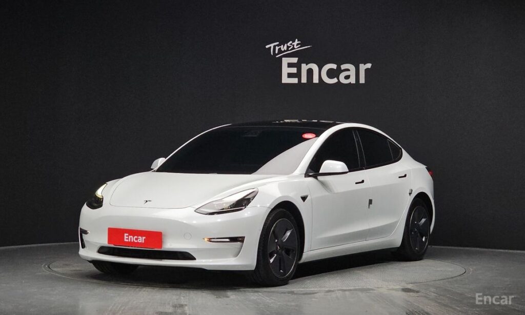 Tesla Model 3 2021