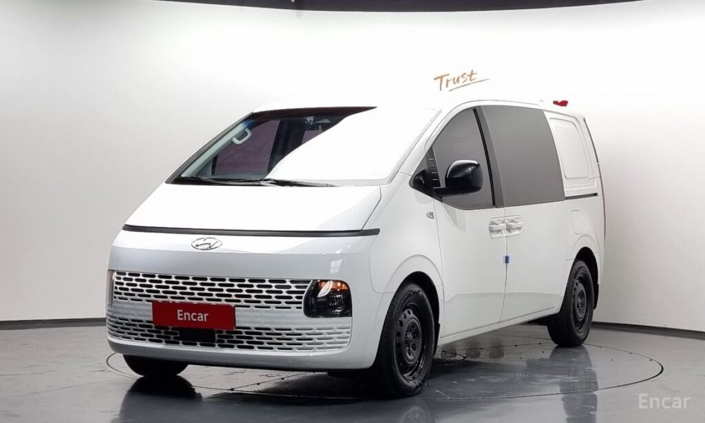Hyundai Staria 2022