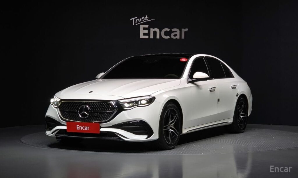 Mercedes-Benz E-Class 2024