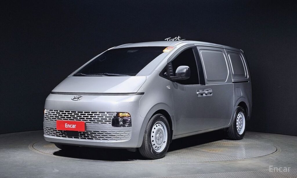 Hyundai Staria 2022