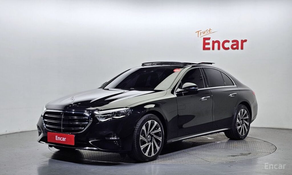 Mercedes-Benz E-Class 2024