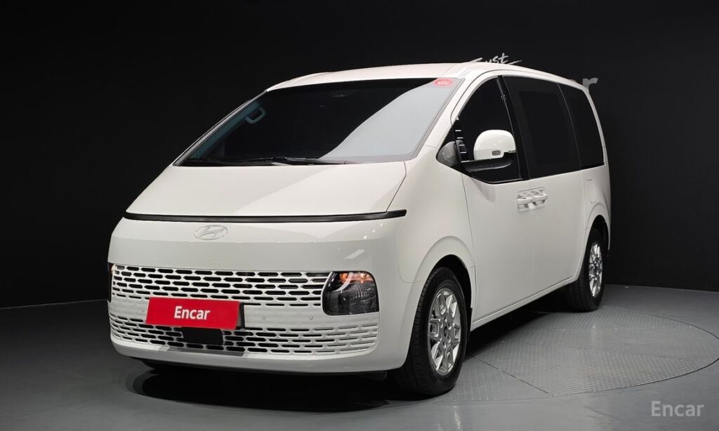 Hyundai Staria 2025