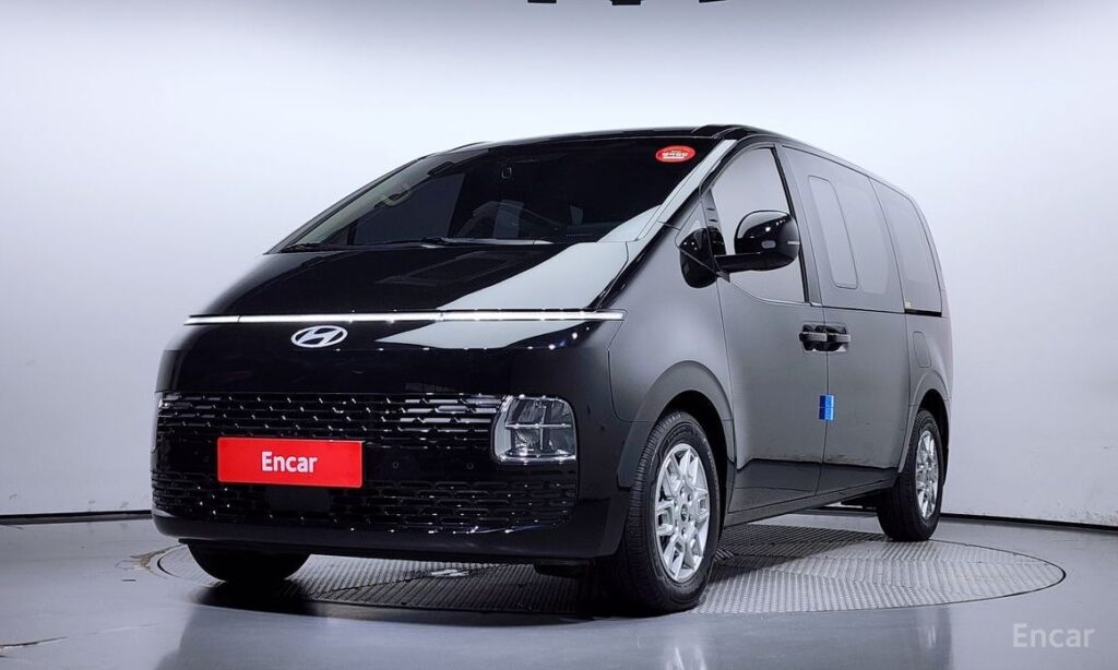 Hyundai Staria 2025