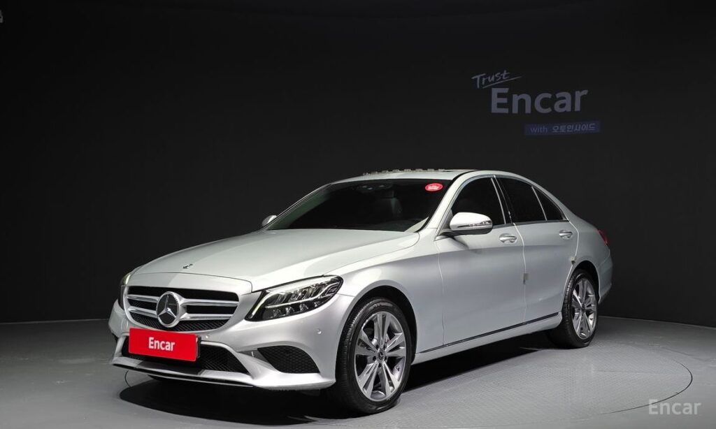 Mercedes-Benz C-Class 2020