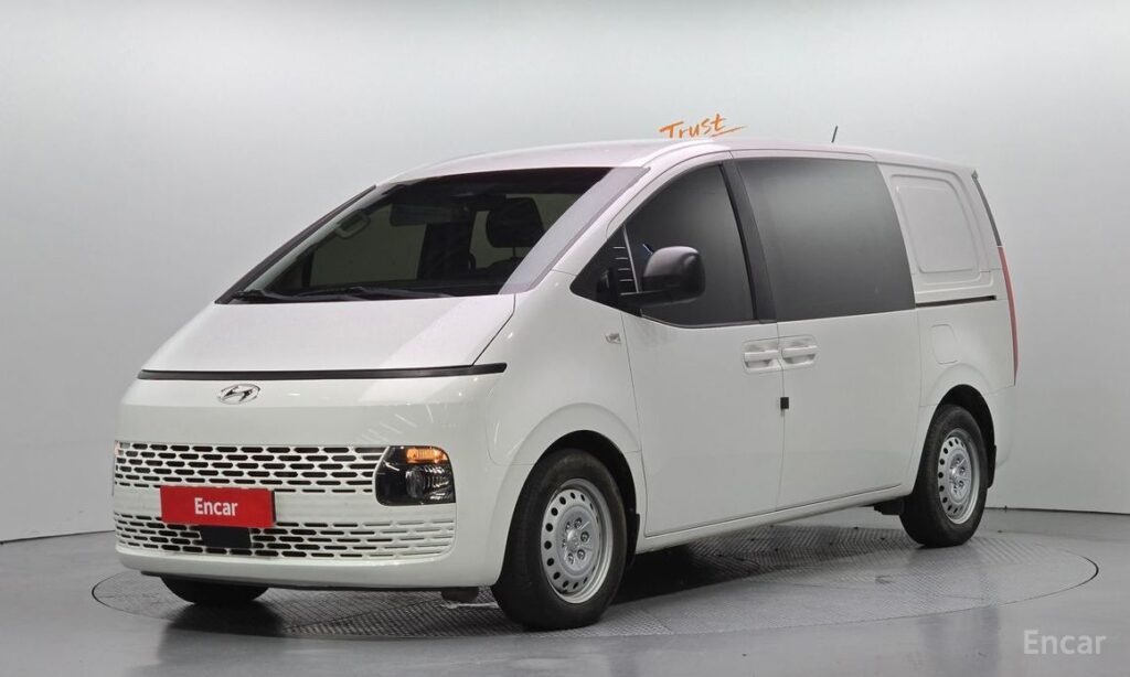 Hyundai Staria 2022